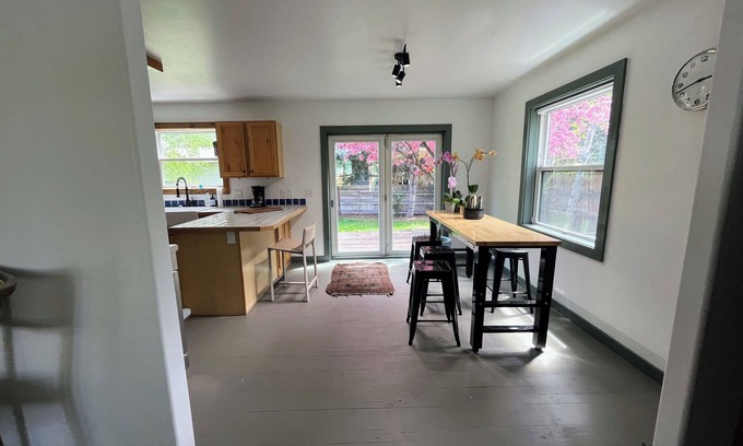 Hailey House | Charming 3-bedroom house in Hailey