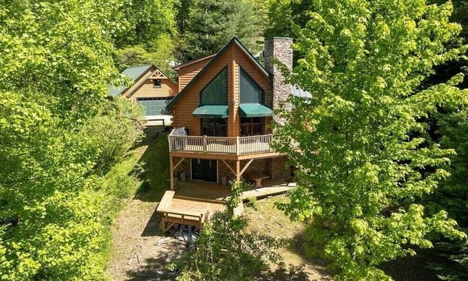 Topton Cabin | Charming 3-Bedroom Mountain Cabin in Topton – Your Perfect Getaway!