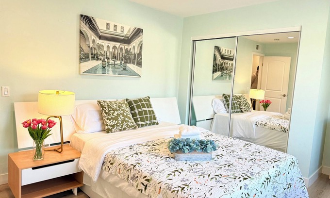 Monrovia House | Charming 3-bedroom townhome with WiFi and AC in welcoming Monrovia