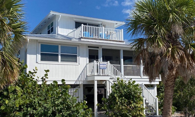 Boca Grande House | Charming 3-Bedroom Single Family Home with Pool in Boca Grande-Beach Access!