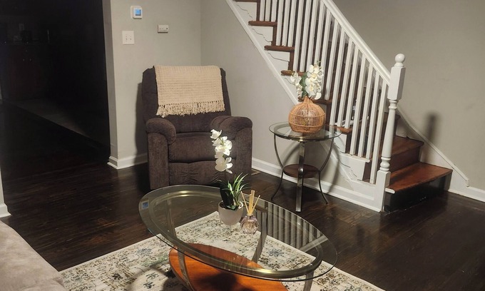Upper Darby House | Charming 3-bedroom house in serene Upper Darby with AC, WiFi and mor