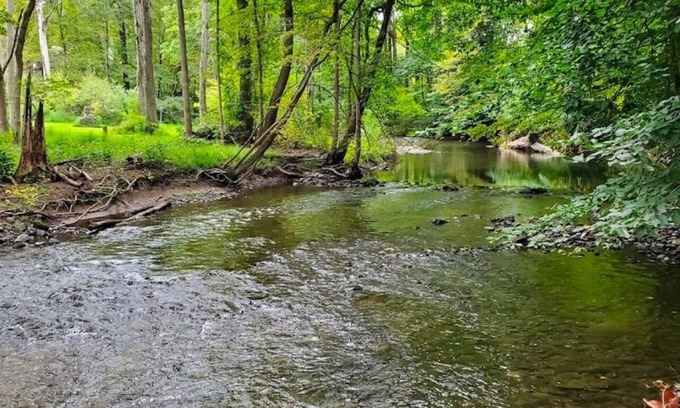 Delaware Water Gap House | Charming 4-bedroom house with AC, WiFi in brilliant Delaware Water Gap