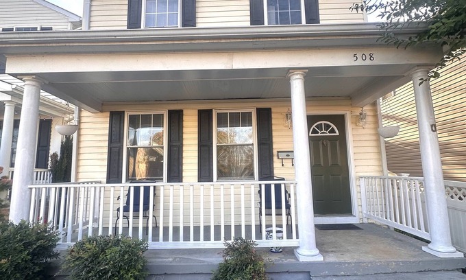 Fredericksburg House | Charming 4-bedroom house in historic downtown Fredericksburg