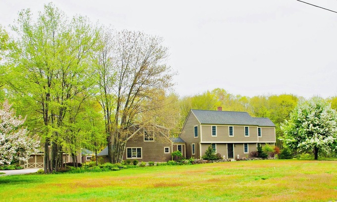 West Kennebunk House | Charming 4 bedroom fully equipped house.