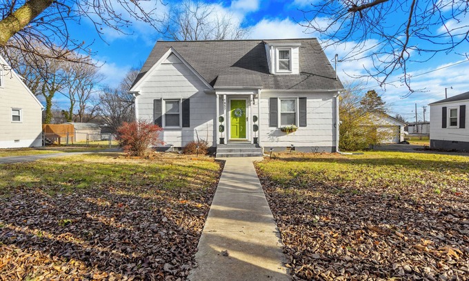 Bristol House | Charming 4-bedroom bungalow near Hard Rock Casino & downtown Bristol
