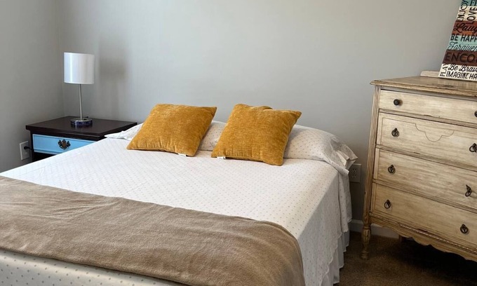 Greenville - Spartanburg House | Charming 4-bedroom house in welcoming Greenville with WiFi, AC
