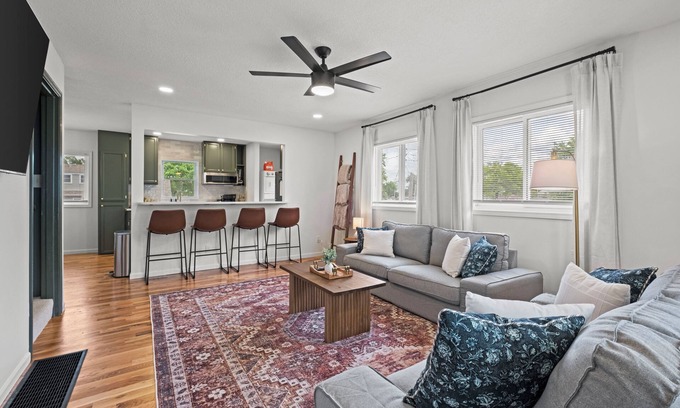 Grandview House | Charming 4-bedroom house in Grandview