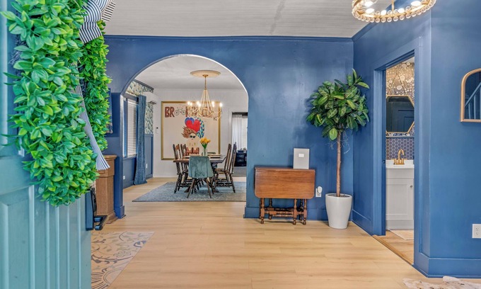 Brooksville House | Charming 4-bedroom house in historic downtown Brooksville