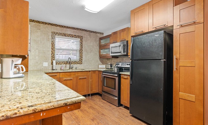 North Richland Hills House | Charming 4 Bedroom Home - Great Location!