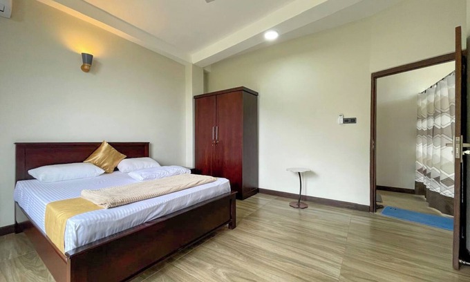 Kandy Hotel | Charming 5-bedroom hotel with WiFi, AC in lovely Kandy