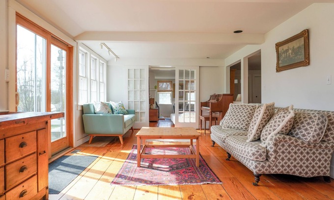 Polpis Other | Charming 6-bedroom farmhouse on Nantucket - sleeps 12