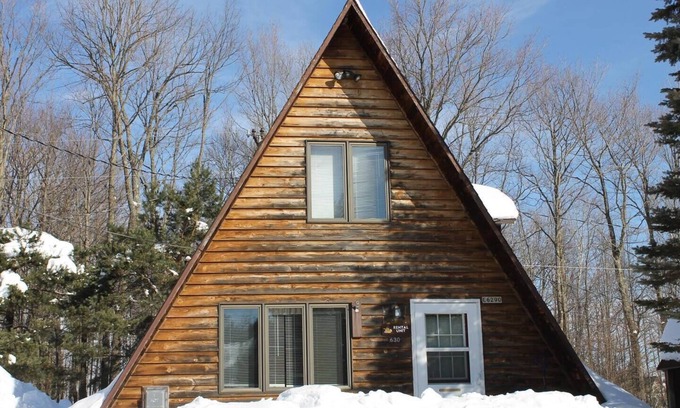 Bessemer House | Charming A-Frame Retreat for Couples or Small Families