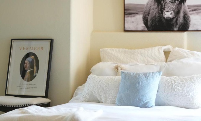 Los Angeles Apartment | Charming Abode Unit