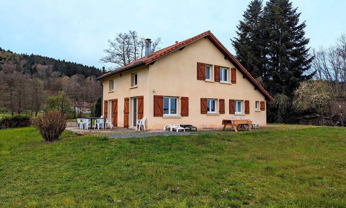 Anould Cottage | Charming Accessible Cottage: Fireplace, Private Garden, Near Nature & Towns
