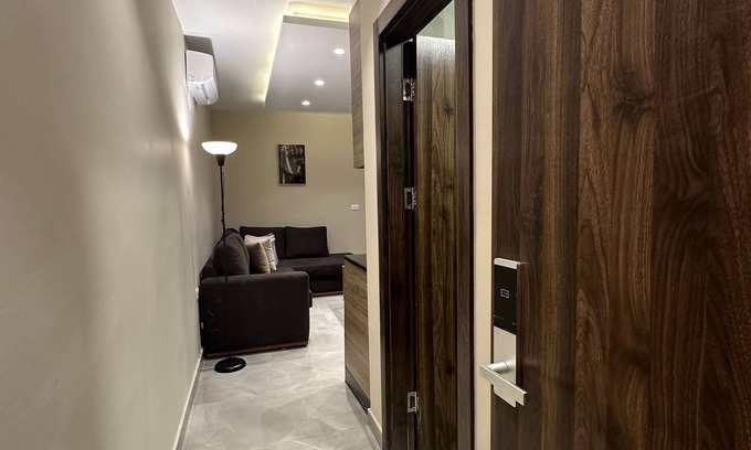 Al Swaifyeh Apartment | Charming Amman Apartment with Terrace and Parking