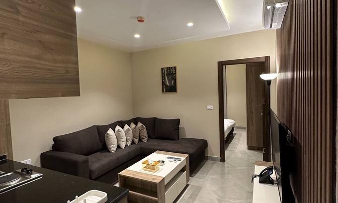 Al Swaifyeh Apartment | Charming Amman Apartment with Electric Heating & Satellite TV