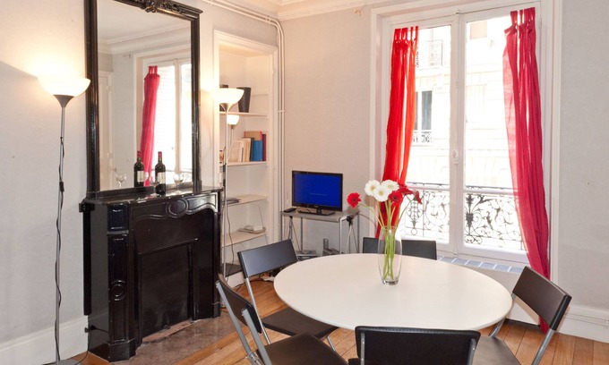 Jardin des plantes Apartment | Charming and calm 2/3 bedroom apartment in the Latin Quarter