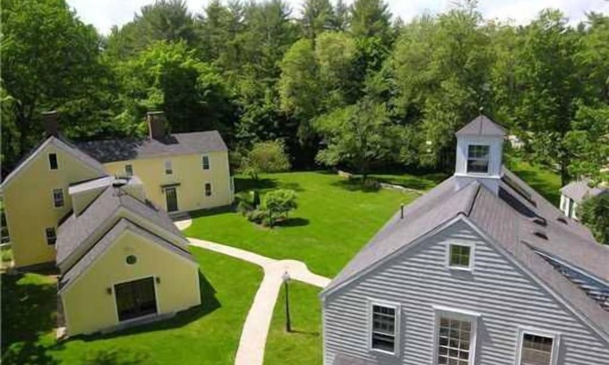 Kennebunkport Apartment | Charming and Romantic Arundel Farm. Close to all Beaches in the Kennebunks!