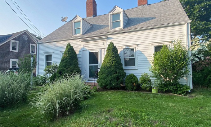 Sandwich House | Charming antique home in historic Sandwich village,