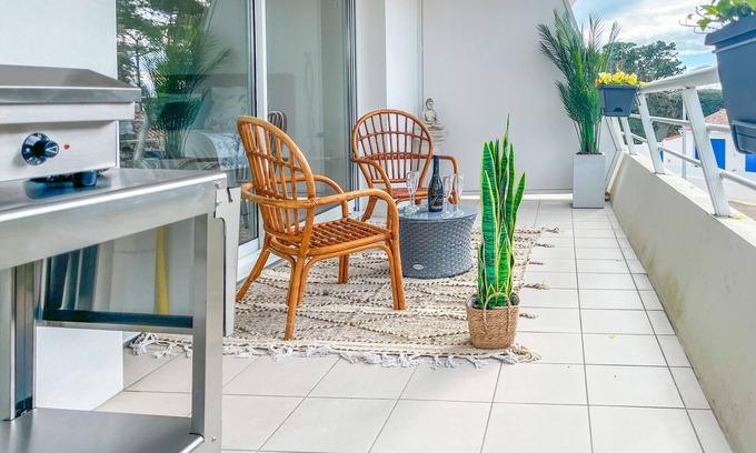 Chateau-d'Olonne Apartment | Charming apartment in the heart of La Pironnière
