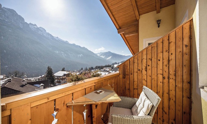 San Giovanni di Fassa Apartment | Charming Apartment “Majon d’Aisciuda Sella” with Mountain View