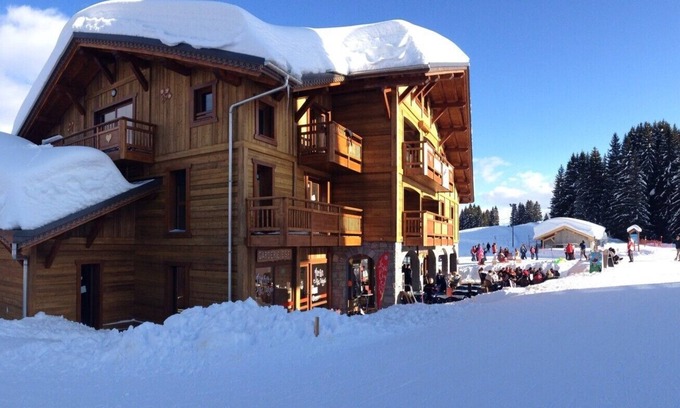 Le Praz de Lys Apartment | Charming apartment at the foot of the Praz de Lys slopes (6 people)