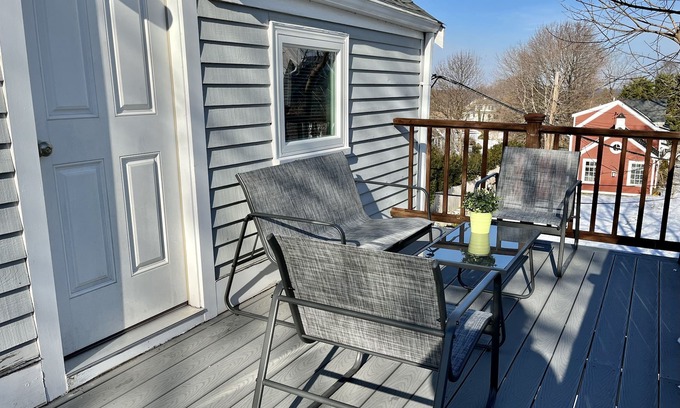 Rockport Apartment | Charming Apartment Centrally Located