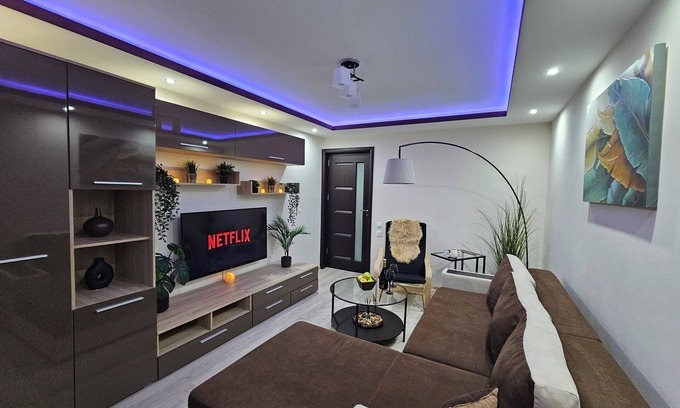 Sector 2 Apartment | Charming apartment in Bucharest - Fast WiFi, AC and Free Parking