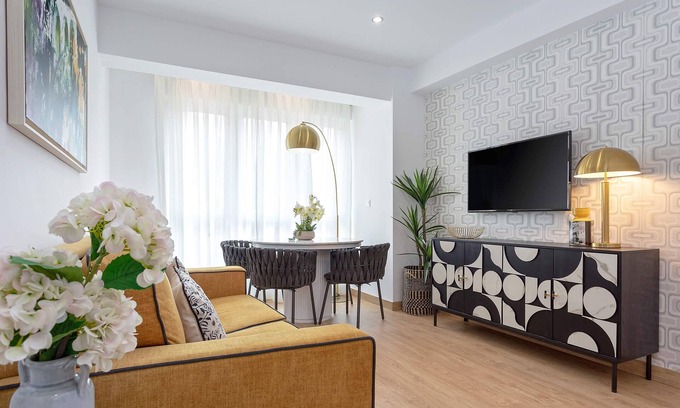 Granada City Center Apartment | Charming Apartment in Unique Location. Santo Cristo II