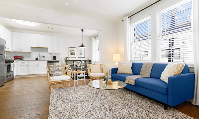 Virginia Highland Apartment | Charming Apartment in Virginia Highland!