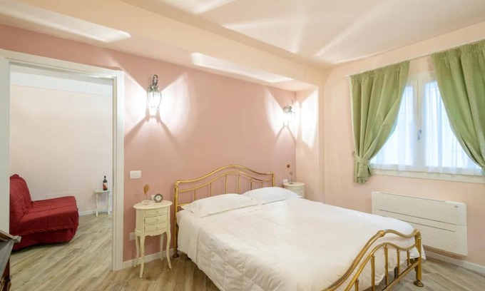 Lastra a Signa Apartment | Charming apartment in Lastra a Signa with included parking