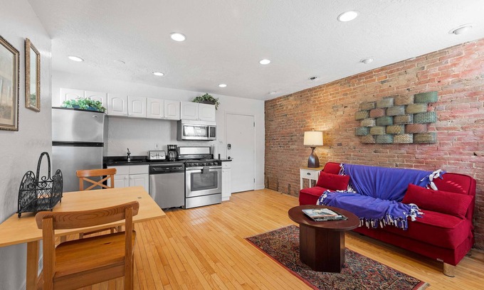 Mount Washington Apartment | Charming Apt-Grandview Ave-Pittsburgh Iconic Views