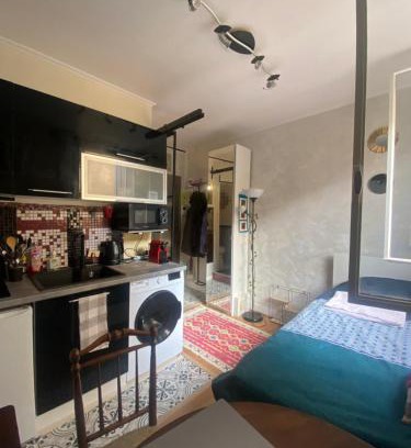 Republique–Point-du-Jour Apartment | Charming Arty Studio