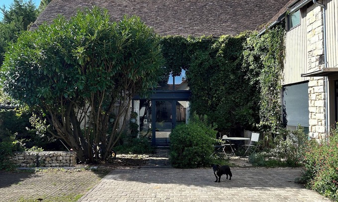 Montcourt-Fromonville House | Charming barn