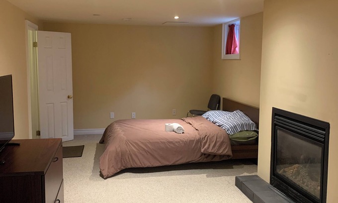 West Hill House | Charming Basement Room In Toronto