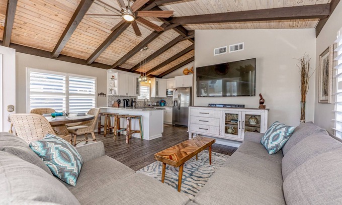 Jamaica Beach House | Charming beach house/Canal living/Grills/kayaks!