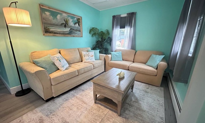 Fairhaven House | Charming Beach House by the Bay with direct walking path to beach.