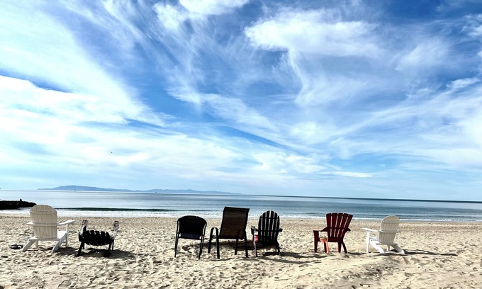Pierpont Bay Apartment | Charming Beach Loft 38 steps to Pierpont Beach, Ventura -Pet Friendly!