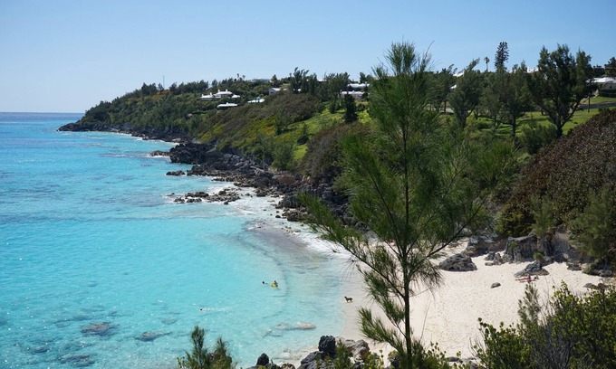 Southampton House | Charming Bermuda Cottage - 6 ppl - 5min walk from the beach