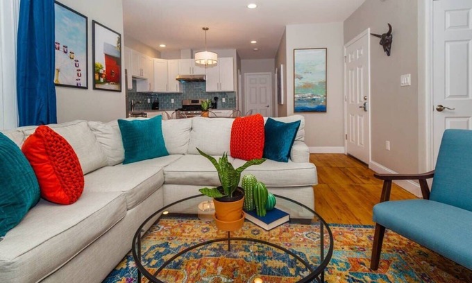 Dorchester House | Charming Boston Home | near T