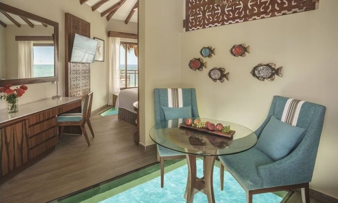 Villa Juarez House | Charming bungalow in amazing Playa del Carmen overwater