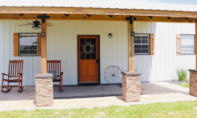 Punta Gorda House | Charming bungalow in beautiful Punta Gorda!