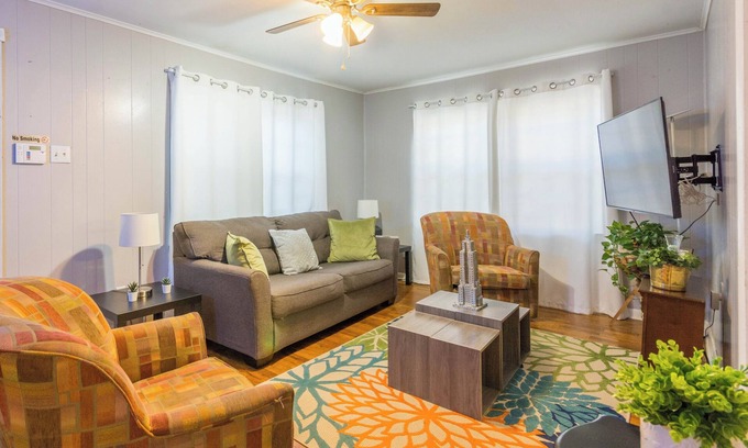 Little Rock House | Charming Bungalow with Keyless Entry