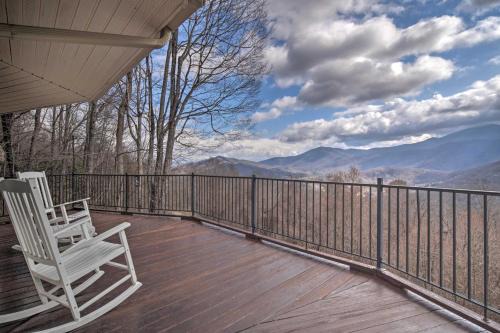 Burnsville Apartment | Charming Burnsville Apt with Mountain Views and Deck!