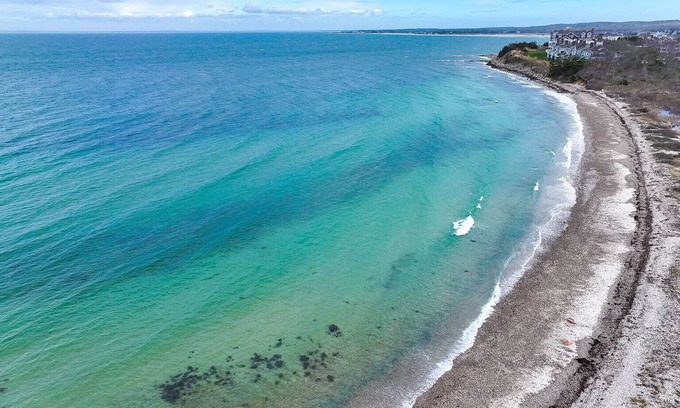 Falmouth House | Charming Cape Cod House with Private Beach Access