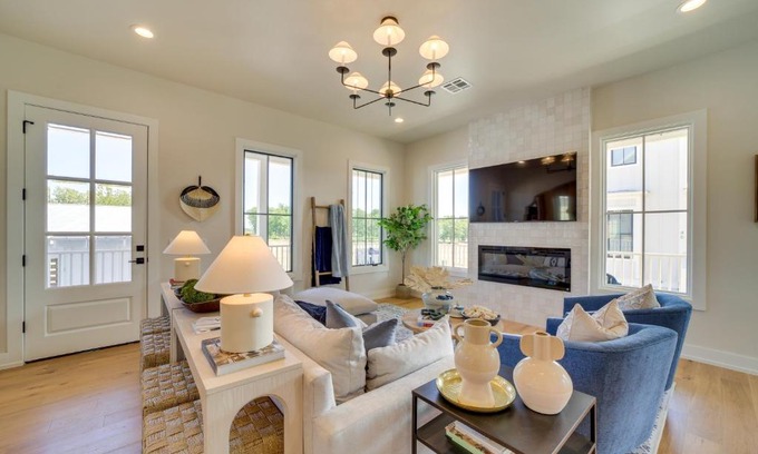 Eufaula House | Charming Carlton Landing Home Walk to Lake!