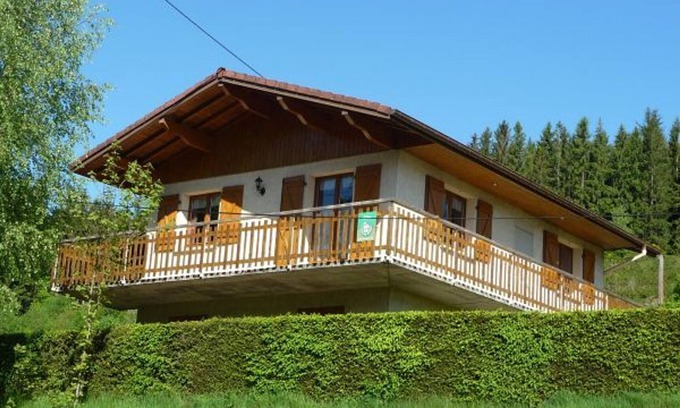 Rochesson Cottage | Charming Chalet with Modern Amenities - Near Gérardmer, Sleeps 7, Pet-Friendly