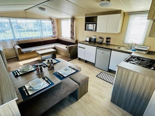 Pagham House | Charming Chamber with spacious relaxing area