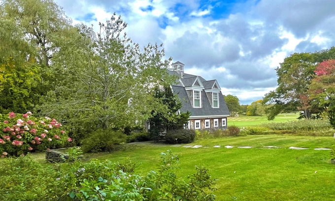 Kennebunk Apartment | Charming Coastal Loft