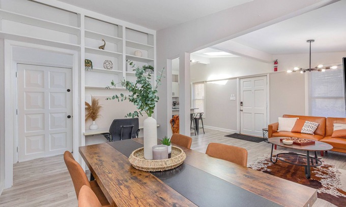 Durham House | Charming Contemporary 2 Bedroom Home in Durham